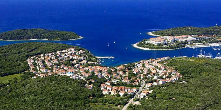 Apartmani Delas Pjescana Uvala Εξωτερικό φωτογραφία