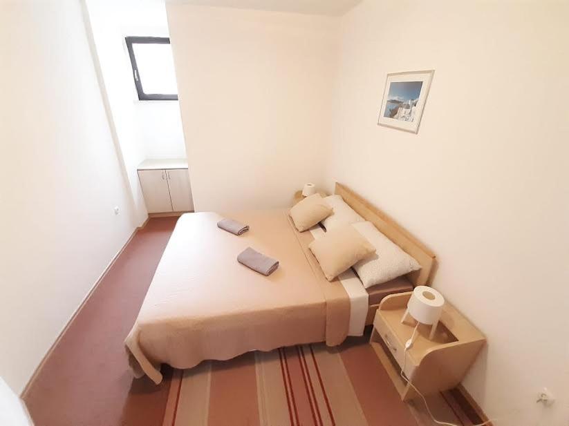Apartmani Delas Pjescana Uvala Εξωτερικό φωτογραφία